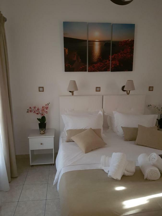 Santorini Family Apartments คามารี ภายนอก รูปภาพ